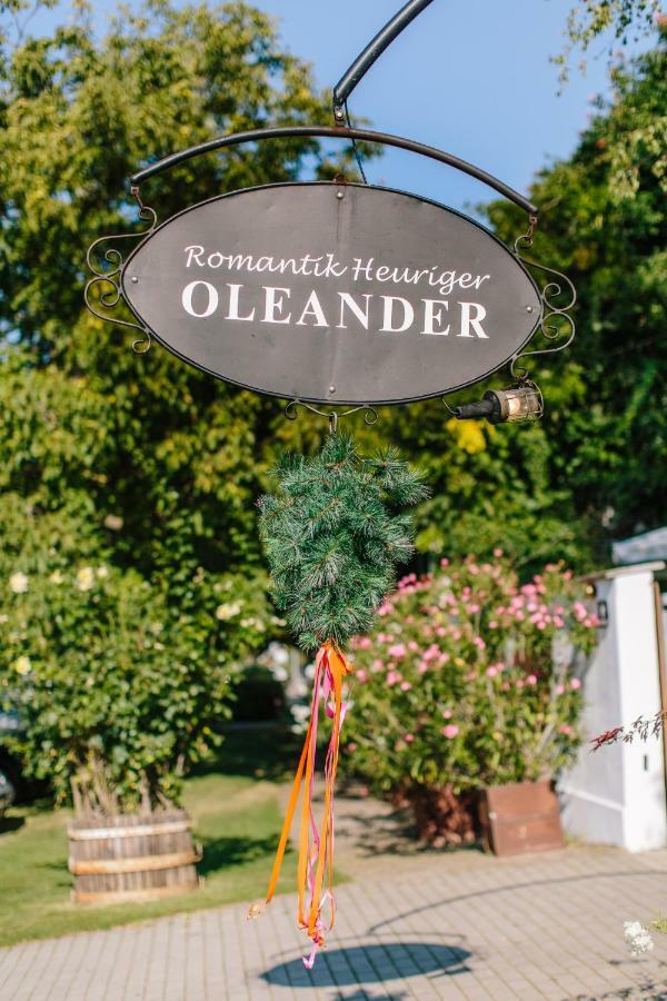 Oleander Romantik Zimmer Trausdorf an der Wulka Exterior photo